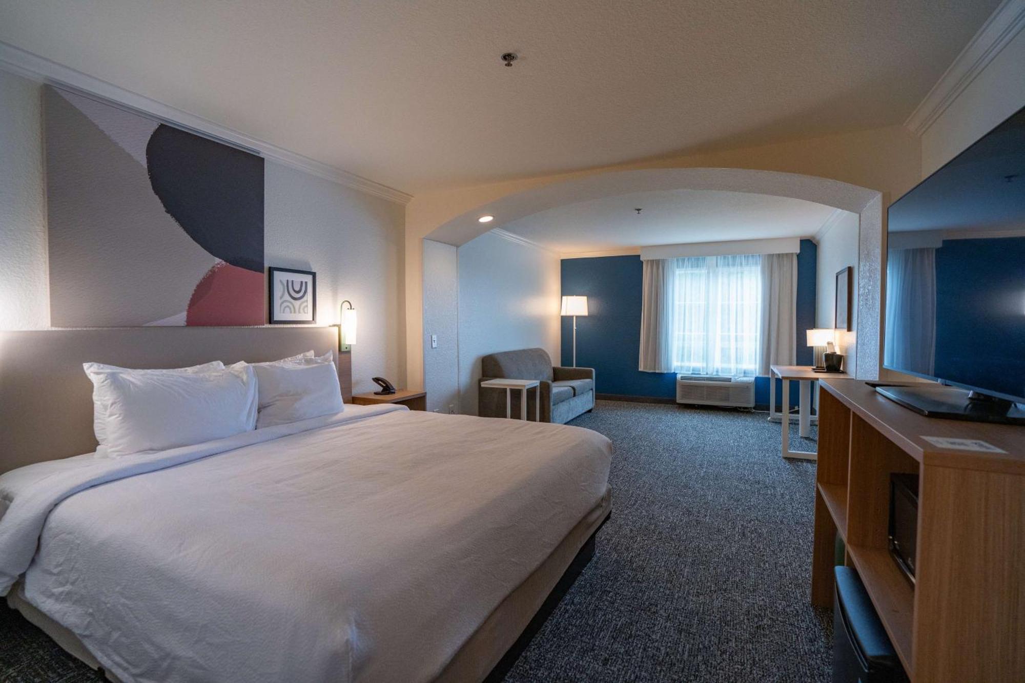 Spark By Hilton Brandon Bagian luar foto